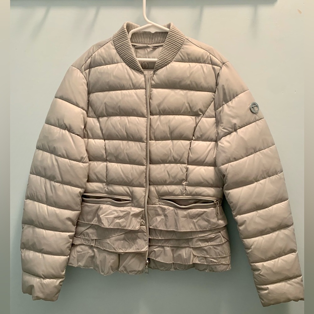 Tahari Grayish/Silver Puffer Coat